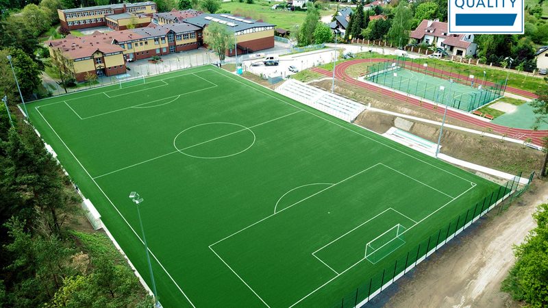 Nuevo Campo de Calidad FIFA de CCGrass en Straszyn, Polonia