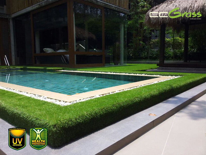 CCGrass, césped paisajístico alrededor de una piscina