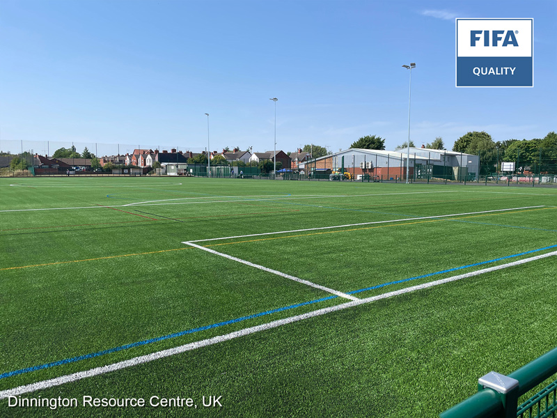 El Centro de recursos de Dinnington en el Reino Unido, que instaló la serie Biplex AU, recibió la certificación de FIFA Quality.