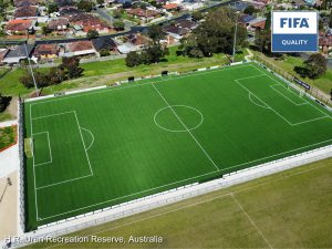 ¡Echa un vistazo al increíble campo de fútbol de calidad FIFA en la Reserva Recreativa H.R. Uren en Australia!