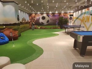 Indoor-Putting-Greens-for-Recreation-Centers