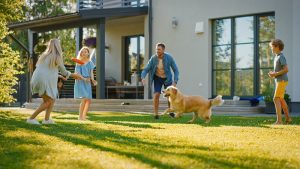 CCGrass, el mejor pasto sintético para el patio trasero