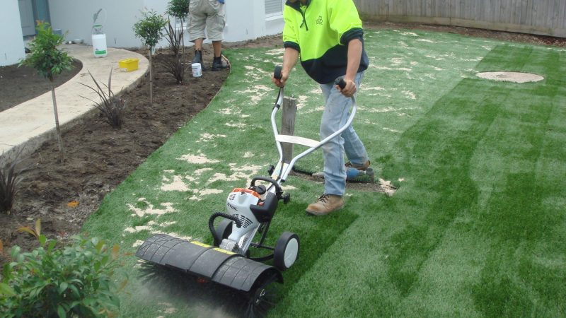 You need to know these points before renovating artificial grass fields