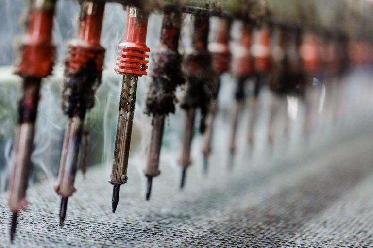 How & What Is Artificial Grass Made out of Artificial Grass