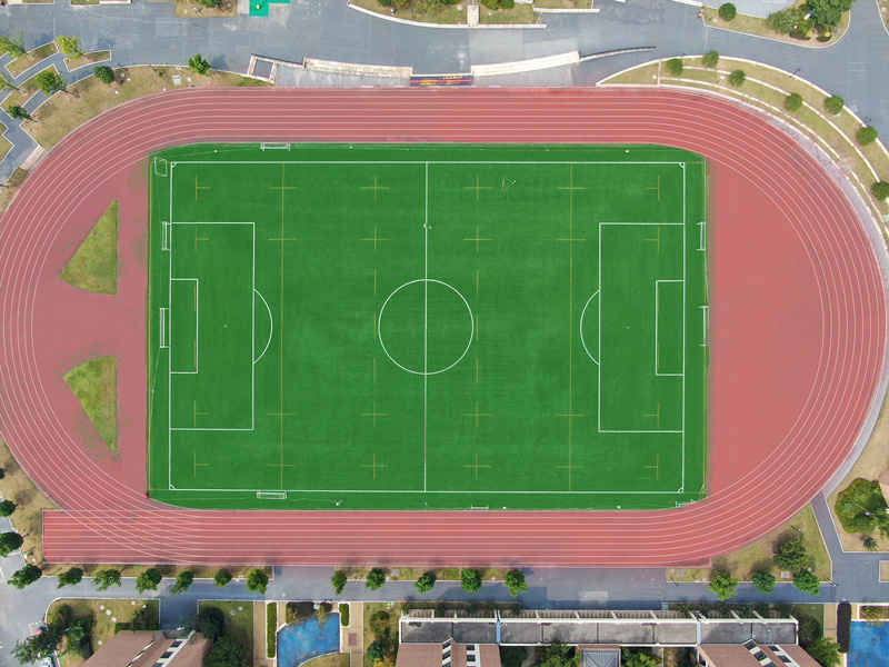 Dual-certified artificial turf pitch for rugby and football