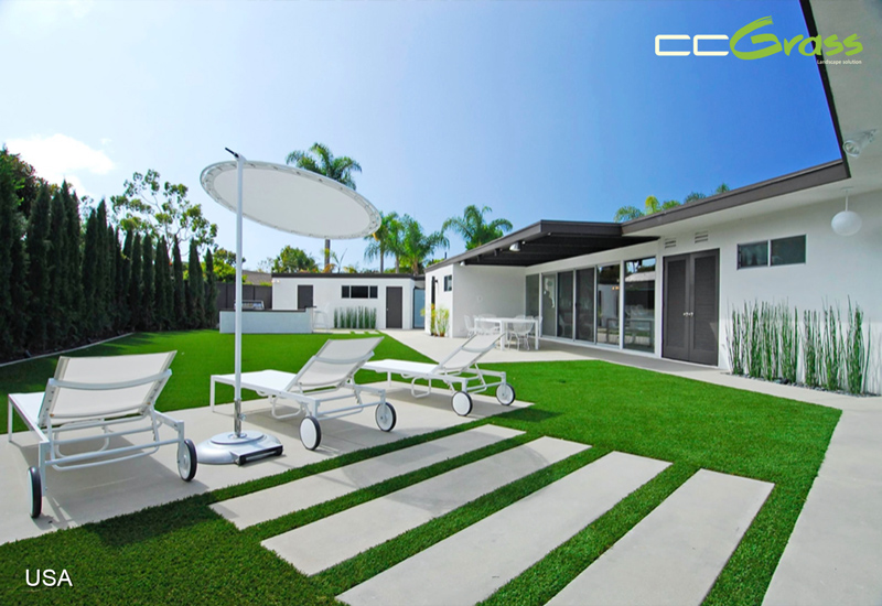 CCGrass, delicate backyard with sleek design