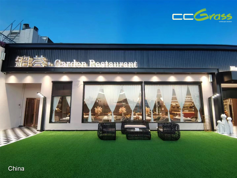 Artificial Grass Rooftop Restaurant Lounge