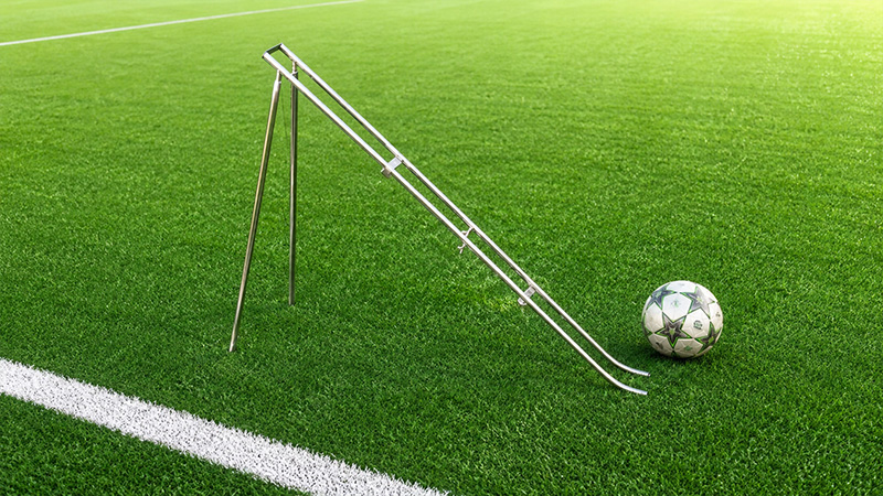 Ball roll ramp for checking artificial football field performance