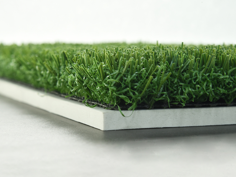 LEAP non-infill artificial turf system with shockpad