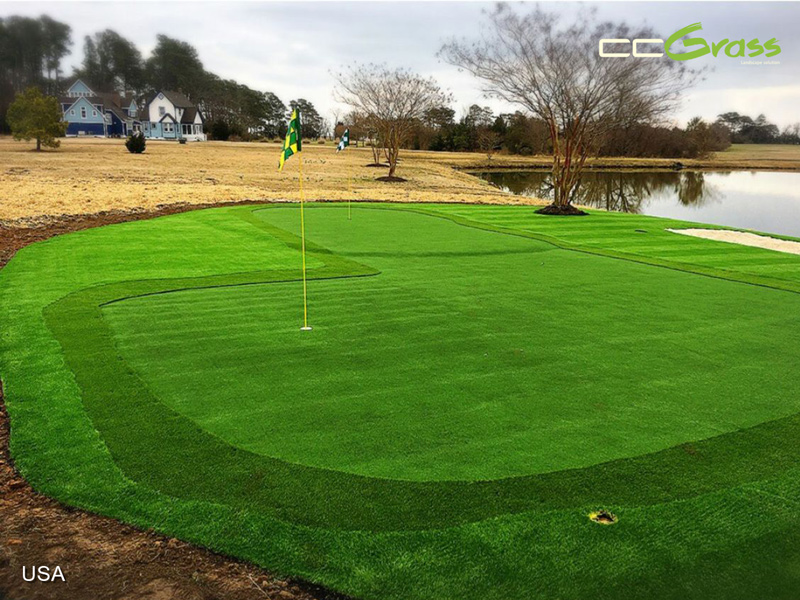 Lakeside Short-Game Practice Area